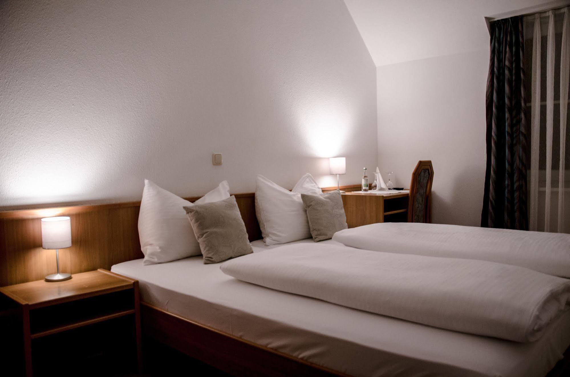 Hotel Blaue Traube Schongau Eksteriør billede